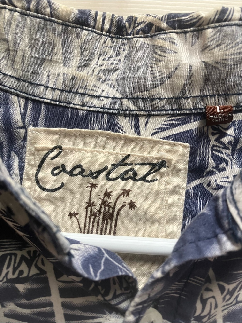 Men's Navy Palm-Print with Short-Sleeve Button-Down Shirt - Picture 3 of 4